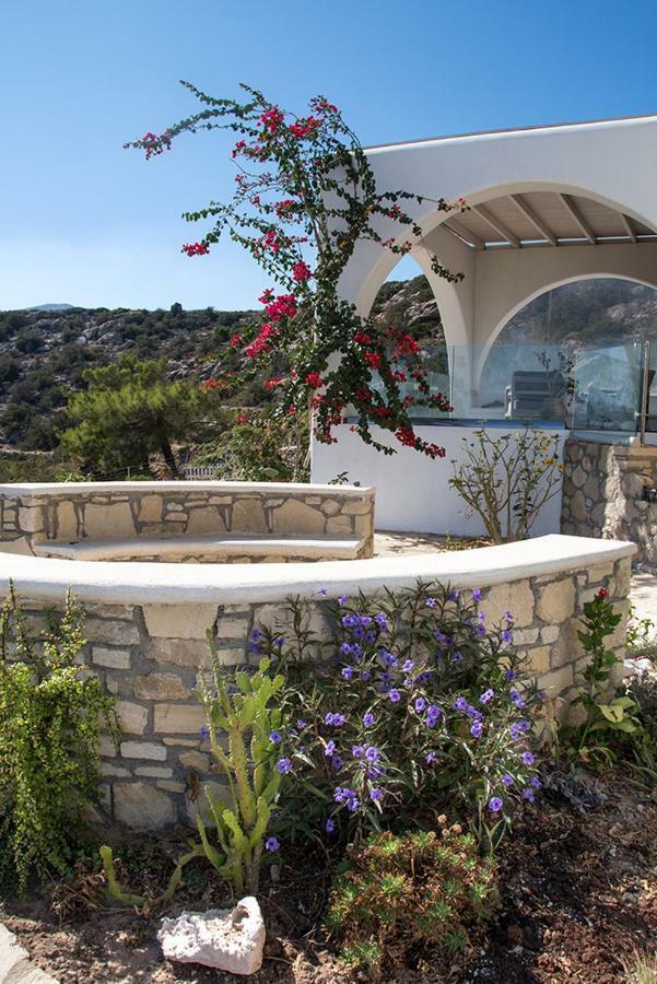 Evilia Luxury Villa Amoopi Exterior photo